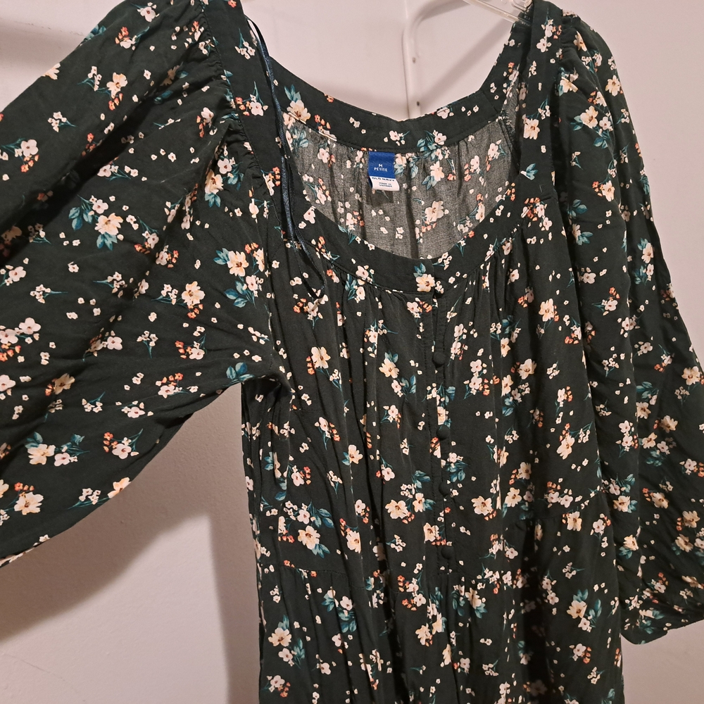 Old Navy Floral Long Sleeve Dress